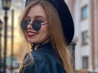 girl webcamsex MaiaOshman