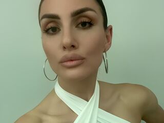 naked camgirl masturbating with dildo MargotDeVille