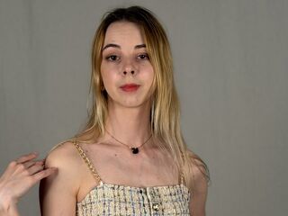 naked cam girl MarieWard