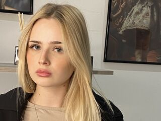 adult webcam chat room MarnieRhyner