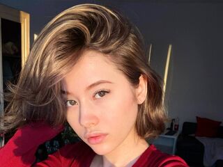 camgirl masturbating with vibrator MarvisHey