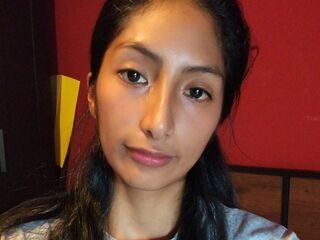 girl cam MayraBravo