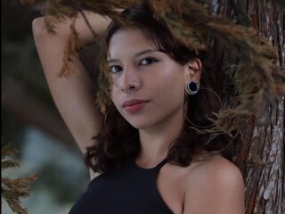 nude camgirl pic MelanyVelvet