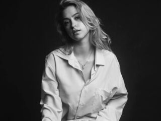 chat with cam MiaFoxis