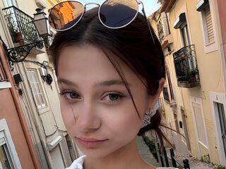 webcam babe chatroom MiaRoyz