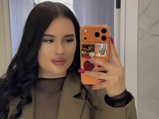 nude webcamgirl photo MilaCrew