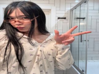 free adult cam MilaEva