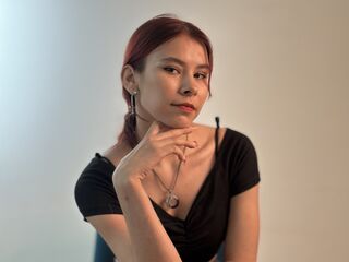webcam girl MintaMaguire