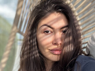 sexy webcam girl MiraNemesis