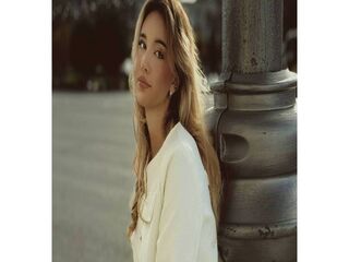 shaved pussy webcam MiraStarlet