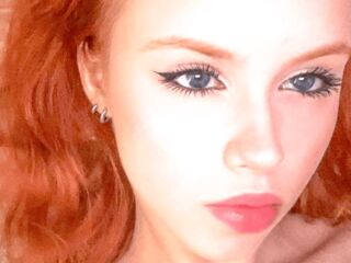 naked cam girl MollyEka