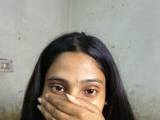 cam girl fingering MuskaanSingh