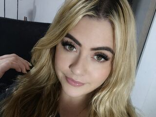 webcam bitch chatroom NatalieBrooks