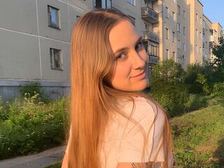 fingering girl cam NatashaBoom