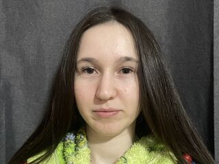 naughty camgirl masturbating with dildo NorahRosati