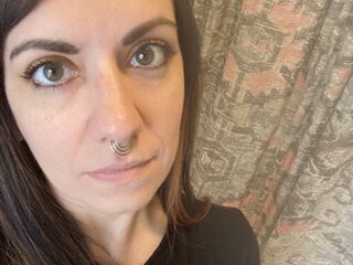 chatroom web cam PiercedGoddess