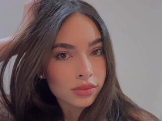 streaming live webcam RebeccaWein