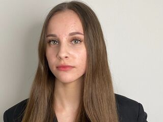 girl chatroom RegenaShaker