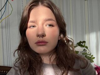 cam girl playing with sextoy RolandaMontejo