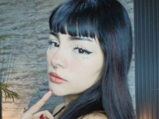 camgirl showing tits SakuraRapper