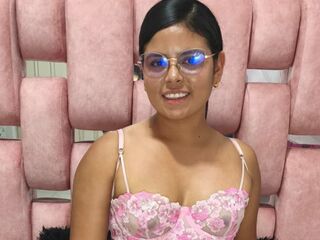 webcam live show SalomeHarman