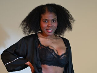 girl chatroom SaraBlackwood