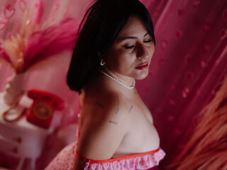 shaved pussy cam SaraGuzmann