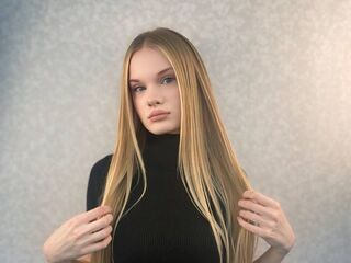 camgirl fingering wet pussy ShelbyMalagon