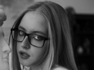 cyber sex cams SheliaEdwards