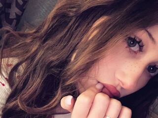 naked cam chatroom SimonaHaley