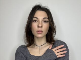 girl cam free SkyeSnow