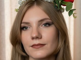 nude webcamgirl SlyviaQuinonez