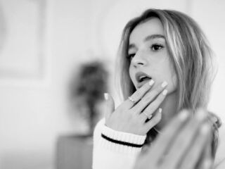 camgirl live porn webcam StaceeyBrown