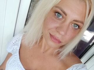 cam strip tease StasyTraiin