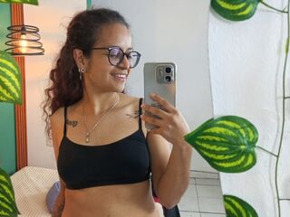 fingering girl chatroom SydneyBell