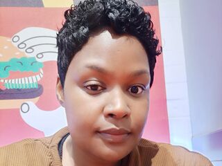 camgirl showing tits SylerRay