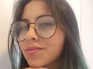 naughty camgirl photo ThiaraSanchez
