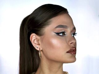 camgirl playing with dildo TinyBromley