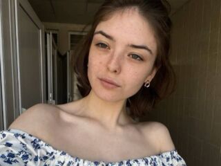 hot webcam show UshaSolgovic