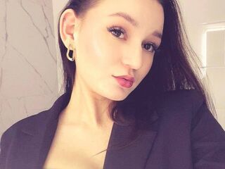 camwhore masturbating with vibrator ViollaShake