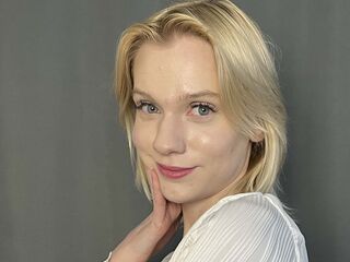 topless camgirl YerWhooley