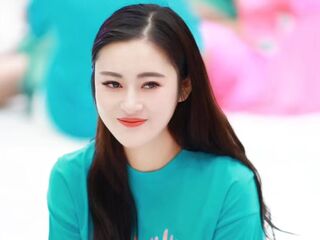 livecam chat YolandaYang