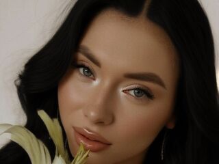 beautiful webcamgirl ZoeSensative