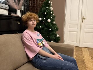 hot cam girl masturbating with sextoy ZyraMonroe